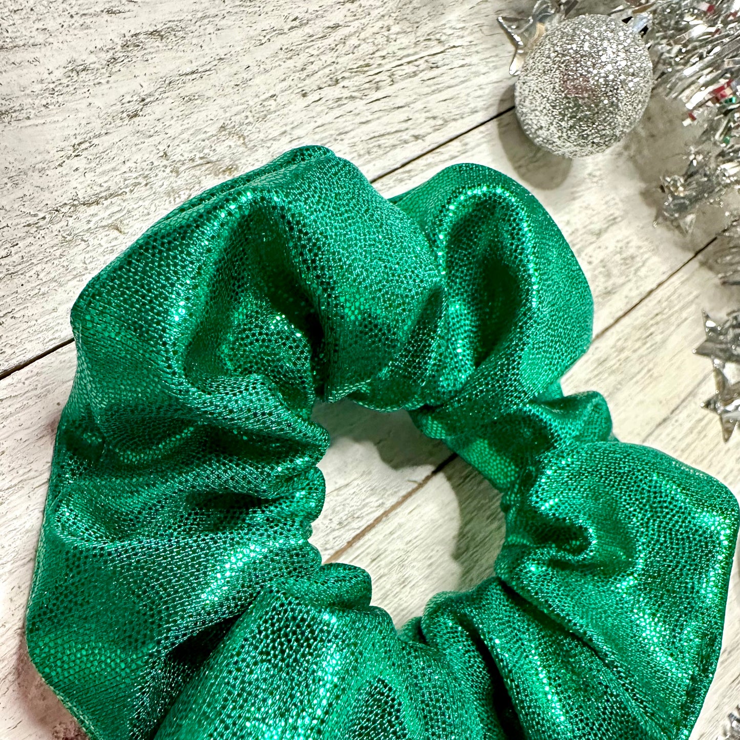 Chouchou vert brillant à paillettes