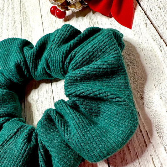 Chouchou en tricot côtelé vert