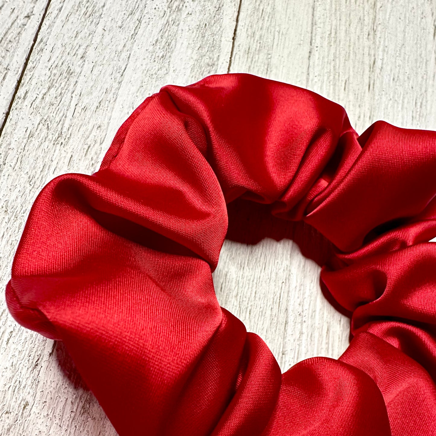 Chouchou rouge en satin