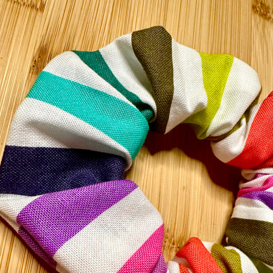 Chouchou blanc ligné multicolore