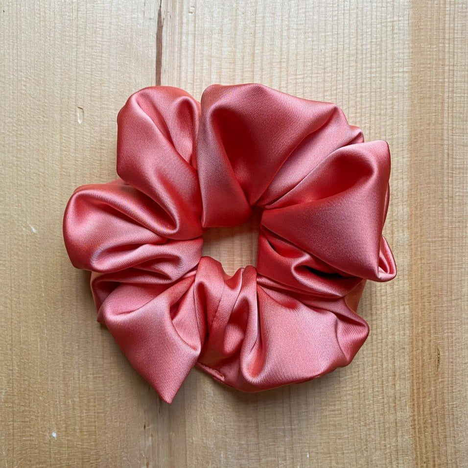 Chouchou cheveux XXL couleur pêche en satin