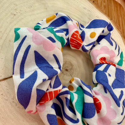 White scrunchie with funky patterns