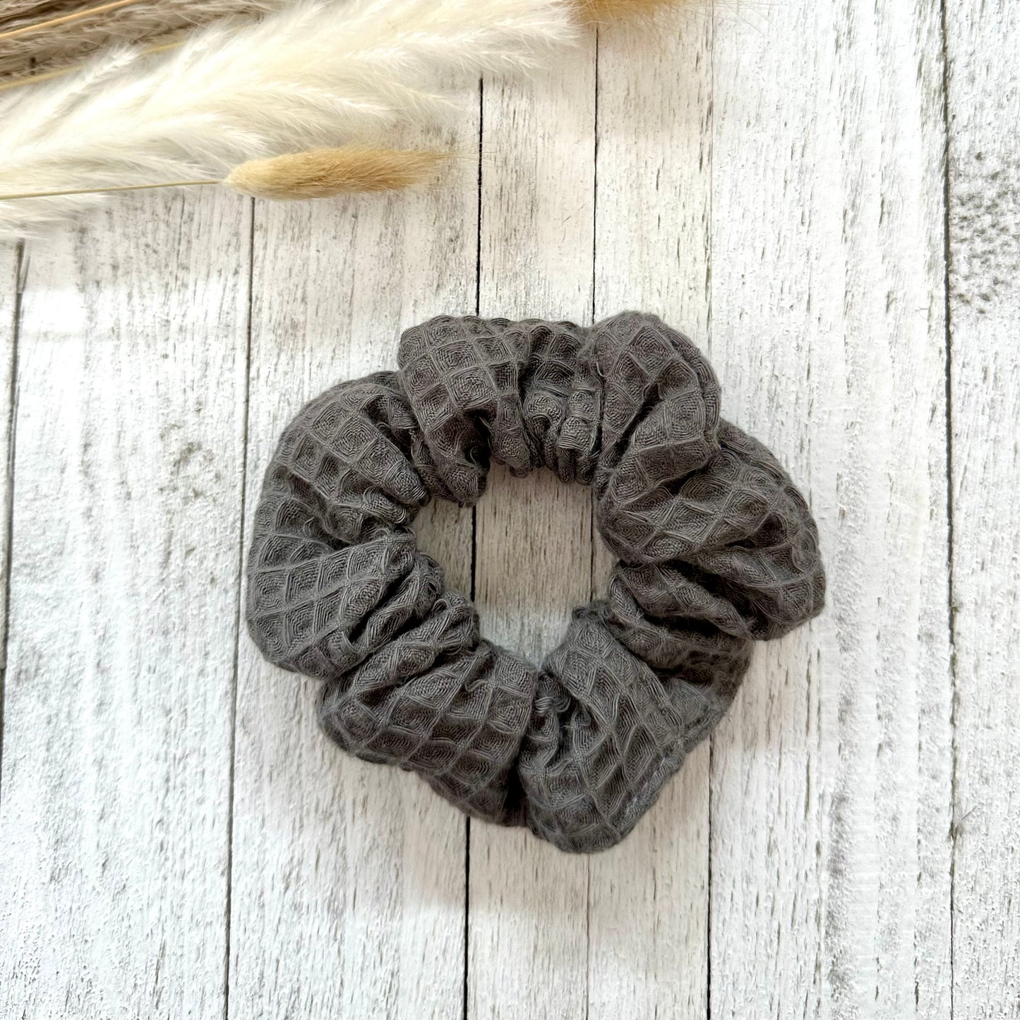 Waffle dark gray scrunchie