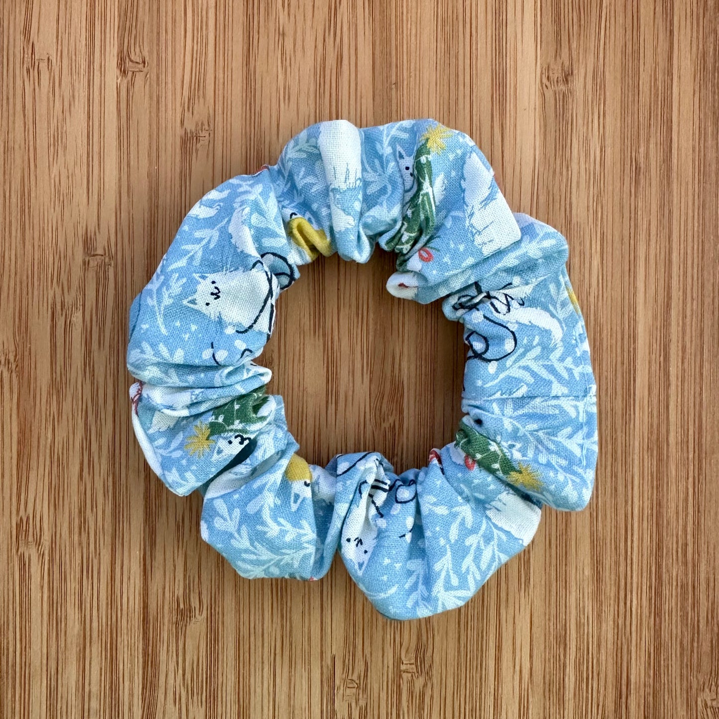 Light blue scrunchie with Christmas cats