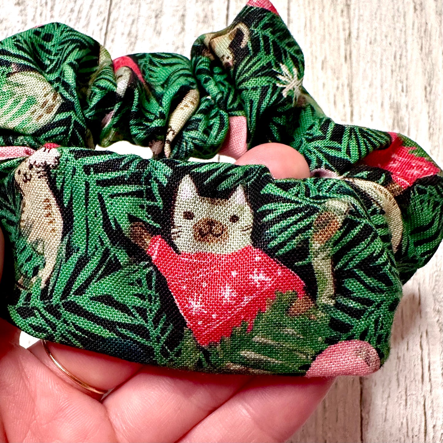 Christmas cats scrunchie